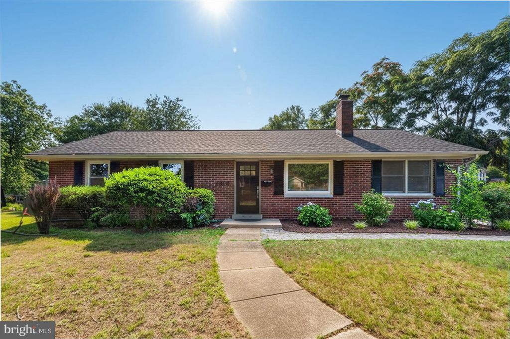 6101 TONTO CT, Alexandria, VA 22312