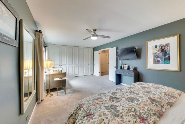 737 York Court, Northbrook, IL 60062