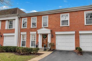 737 York Court, Northbrook, IL 60062