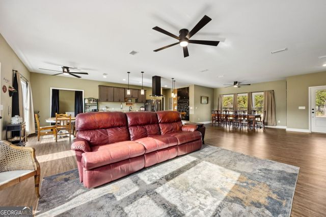 691 Oak Well Road, Kingsland, GA 31548