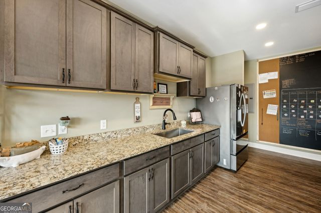 691 Oak Well Road, Kingsland, GA 31548