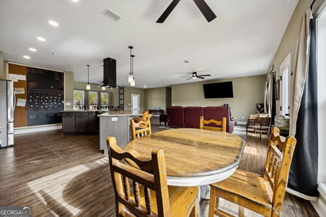 691 Oak Well Road, Kingsland, GA 31548