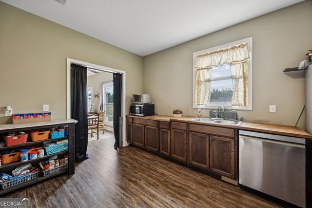 691 Oak Well Road, Kingsland, GA 31548