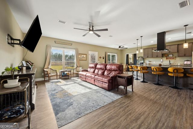 691 Oak Well Road, Kingsland, GA 31548