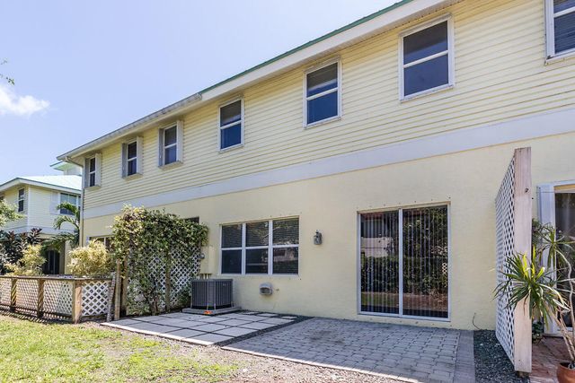 117 Barefoot Cove, Hypoluxo, FL 33462