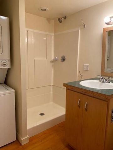 93 Harvey St 1, Cambridge, MA 02140