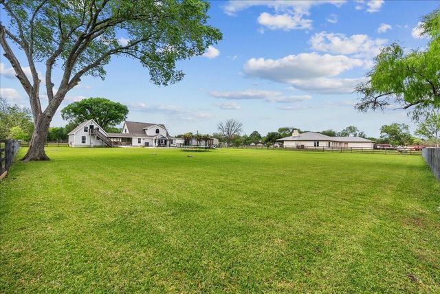 17903 County Road 125, Pearland, TX 77581