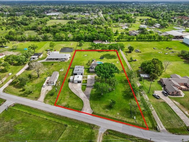 17903 County Road 125, Pearland, TX 77581