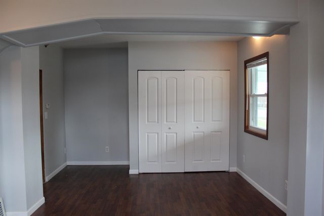 19537 E 12 Mile Road, Roseville, MI 48066