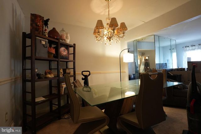 5 TUDOR CT, Ewing, NJ 08628