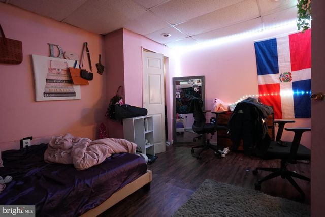 5 TUDOR CT, Ewing, NJ 08628