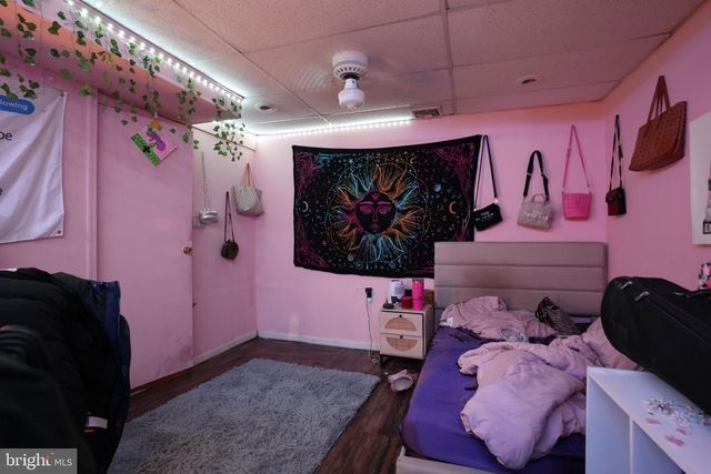 5 TUDOR CT, Ewing, NJ 08628