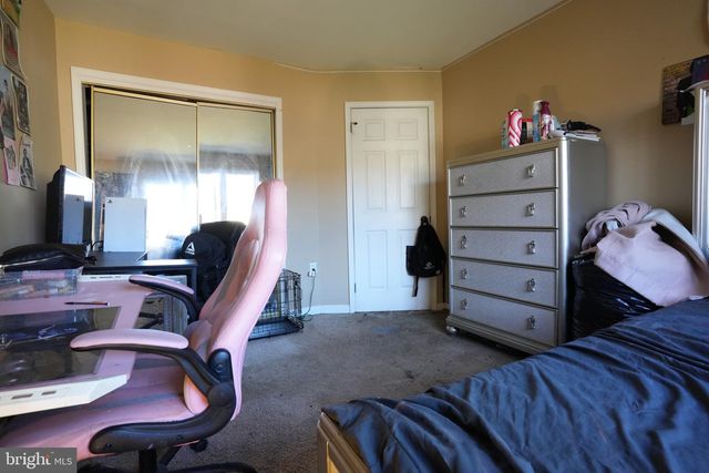 5 TUDOR CT, Ewing, NJ 08628