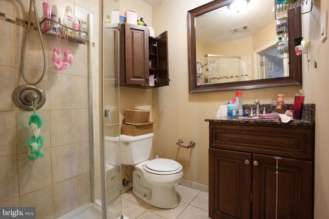 5 TUDOR CT, Ewing, NJ 08628