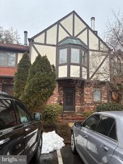 5 TUDOR CT, Ewing, NJ 08628