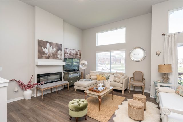 1768 Apex Avenue, West Des Moines, IA 50266