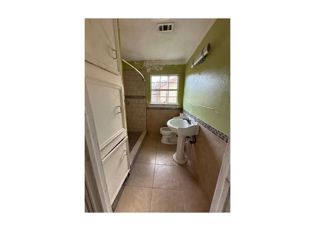 12457 Parkey Lane, Houston, TX 77015