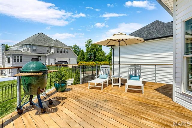 5335 Lancelot Drive, Weldon Spring, MO 63304