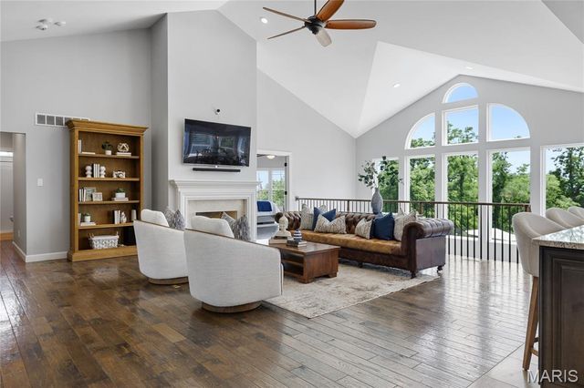 5335 Lancelot Drive, Weldon Spring, MO 63304