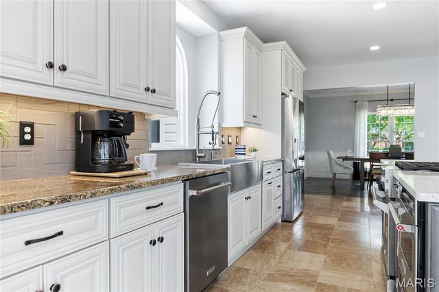 5335 Lancelot Drive, Weldon Spring, MO 63304