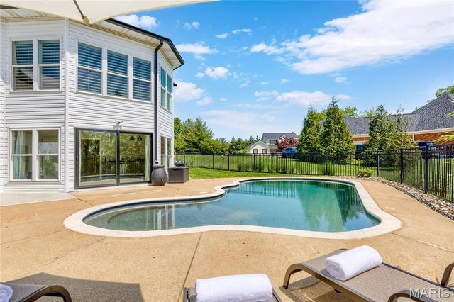 5335 Lancelot Drive, Weldon Spring, MO 63304