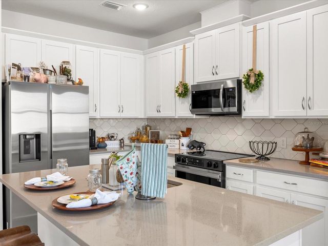 642 DUKE DRIVE, Haines City, FL 33844