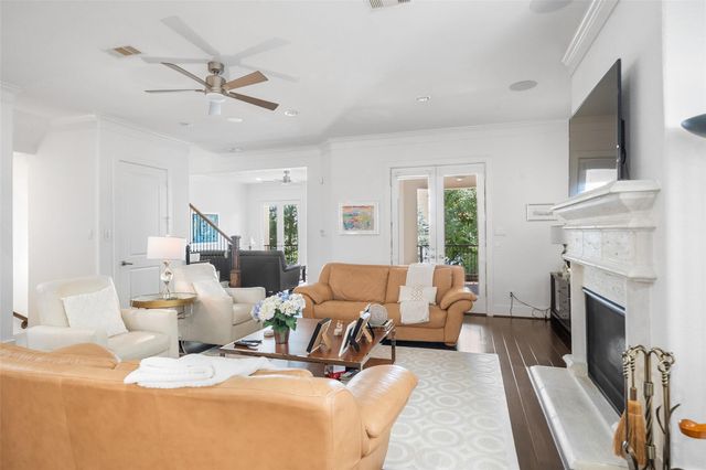 18 Secluded Trail, The Woodlands, TX 77380