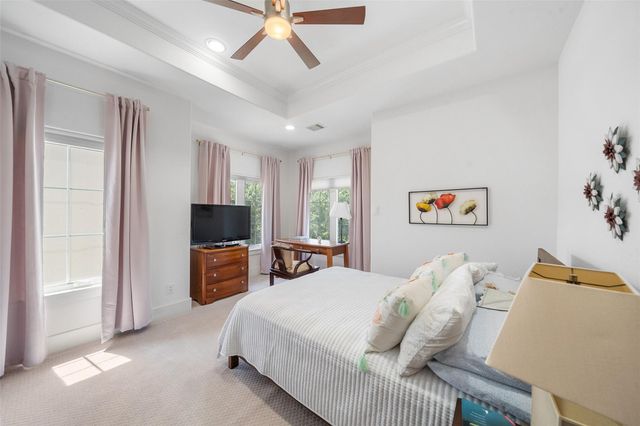 18 Secluded Trail, The Woodlands, TX 77380