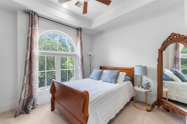 18 Secluded Trail, The Woodlands, TX 77380