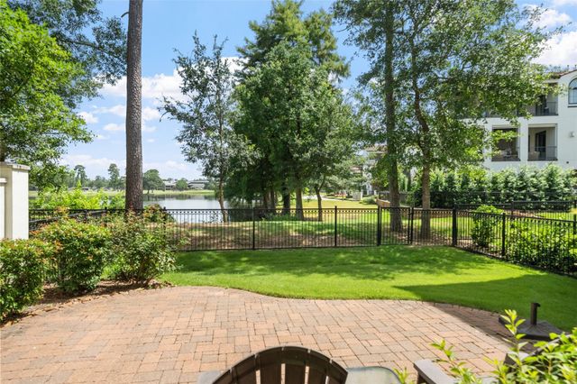 18 Secluded Trail, The Woodlands, TX 77380