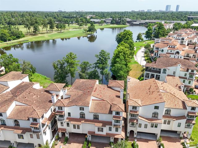 18 Secluded Trail, The Woodlands, TX 77380