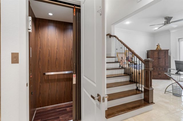 18 Secluded Trail, The Woodlands, TX 77380