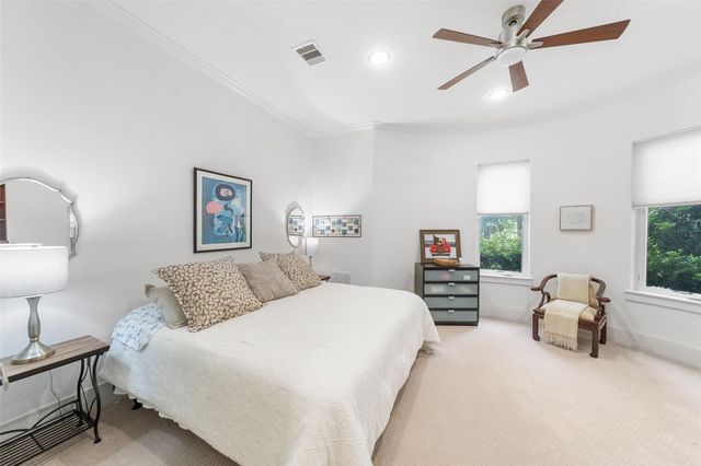 18 Secluded Trail, The Woodlands, TX 77380