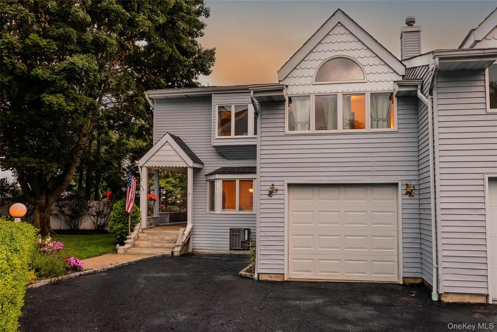 2 Windsor Court, Amityville, NY 11701