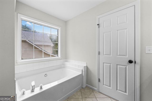 625 Kingsport Drive, Roswell, GA 30076