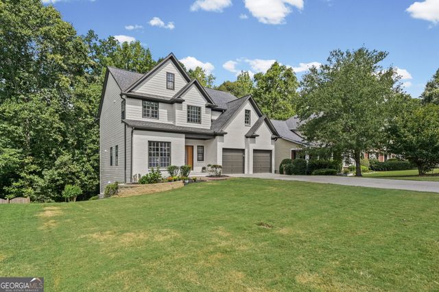 625 Kingsport Drive, Roswell, GA 30076