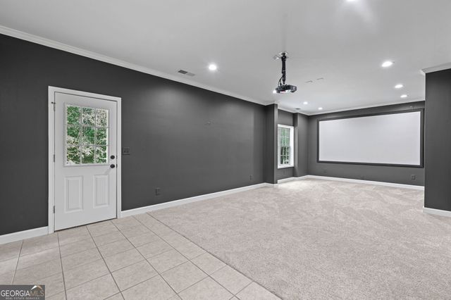 625 Kingsport Drive, Roswell, GA 30076