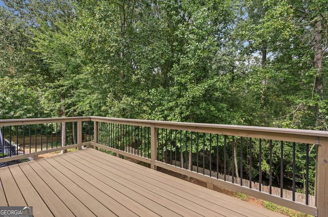 625 Kingsport Drive, Roswell, GA 30076