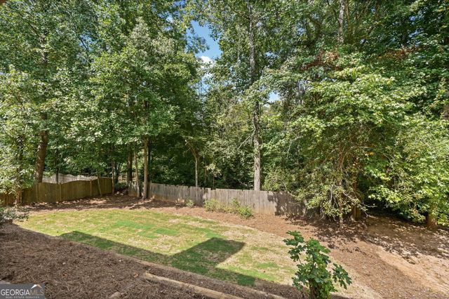625 Kingsport Drive, Roswell, GA 30076
