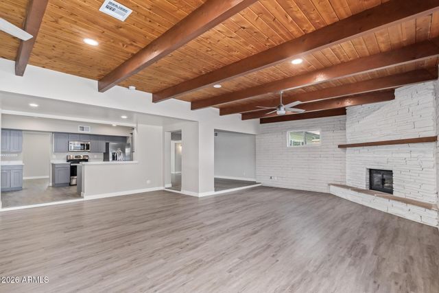 2136 W Village Drive, Phoenix, AZ 85023
