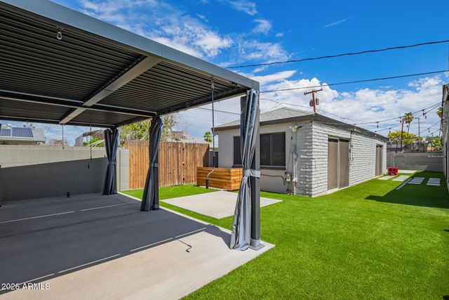 2136 W Village Drive, Phoenix, AZ 85023