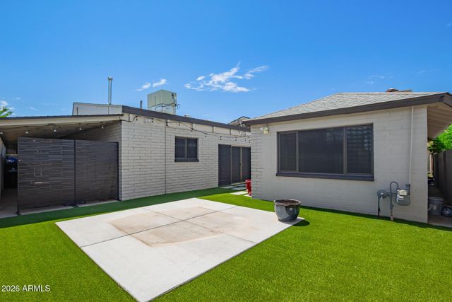 2136 W Village Drive, Phoenix, AZ 85023