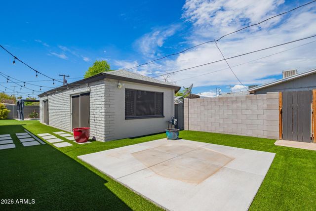 2136 W Village Drive, Phoenix, AZ 85023
