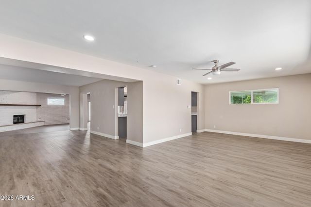 2136 W Village Drive, Phoenix, AZ 85023