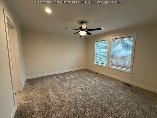 343 Hawthorne Lane, Point Pleasant, WV 25550