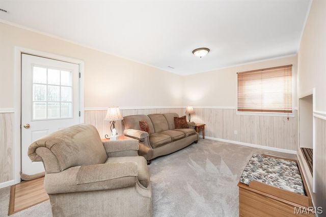 27 Coachlight Drive, Mascoutah, IL 62258