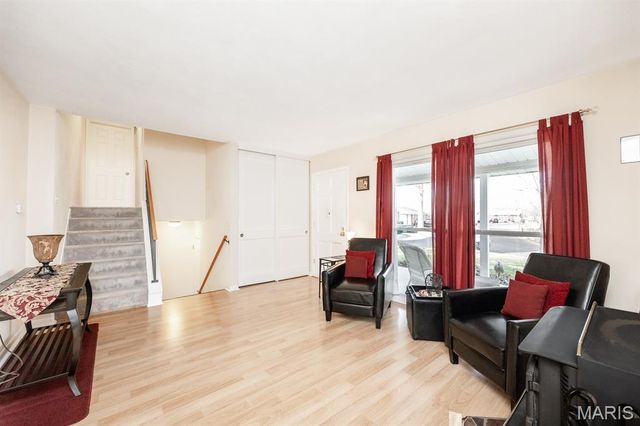 27 Coachlight Drive, Mascoutah, IL 62258