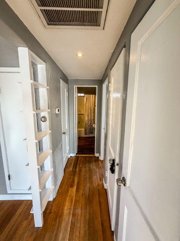 4713 Gibson Boulevard SE, Albuquerque, NM 87108