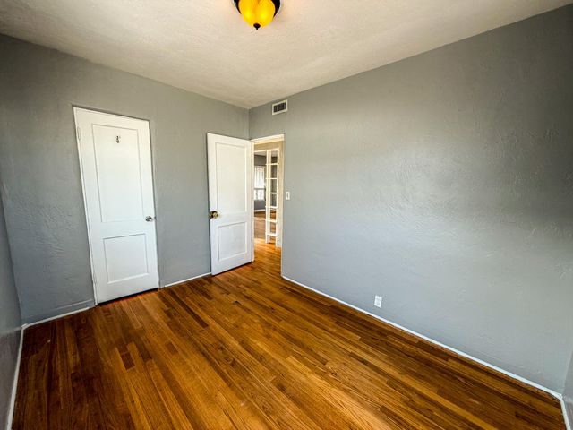 4713 Gibson Boulevard SE, Albuquerque, NM 87108