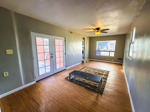 4713 Gibson Boulevard SE, Albuquerque, NM 87108